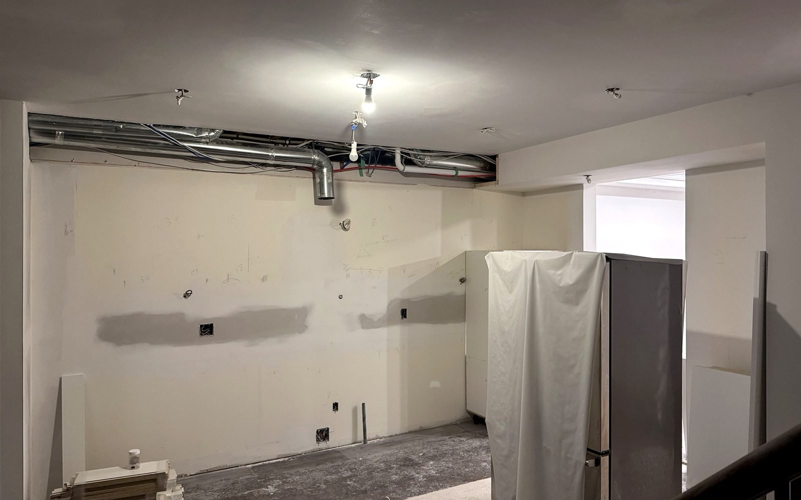 White Built-in Wall & Storage System start